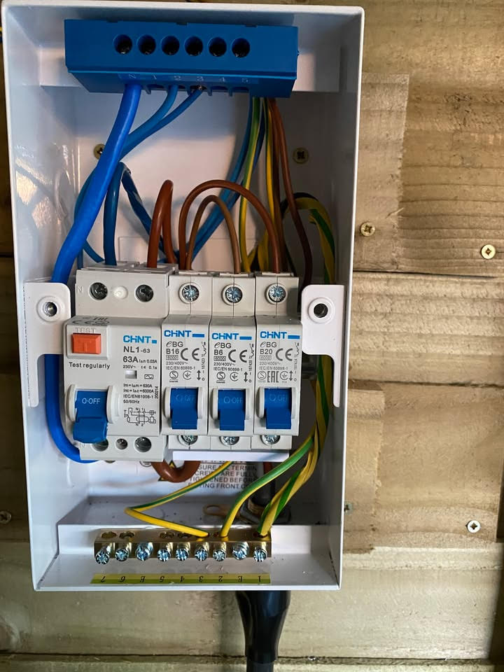 Fuse board installation