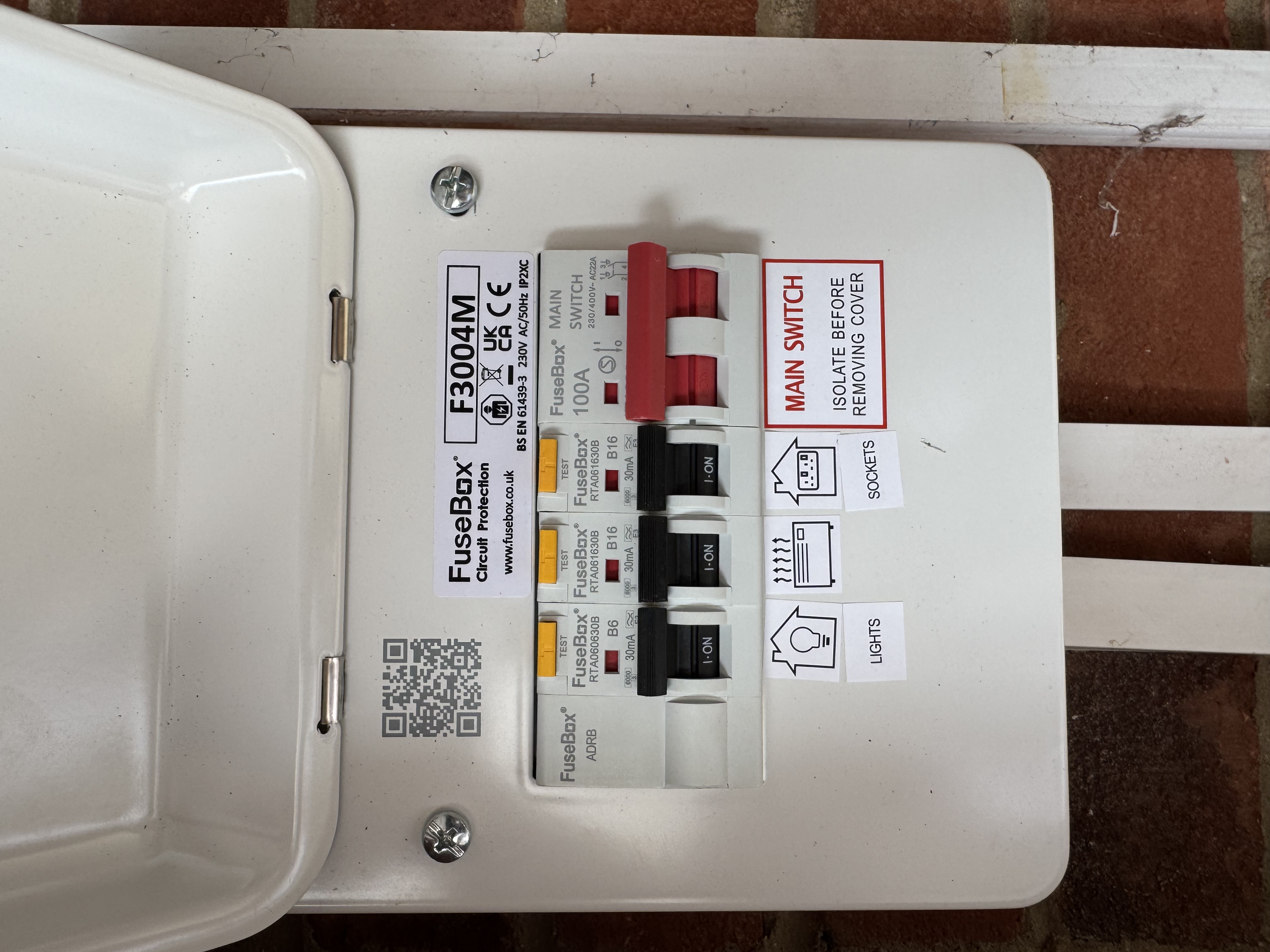 Chrome double socket