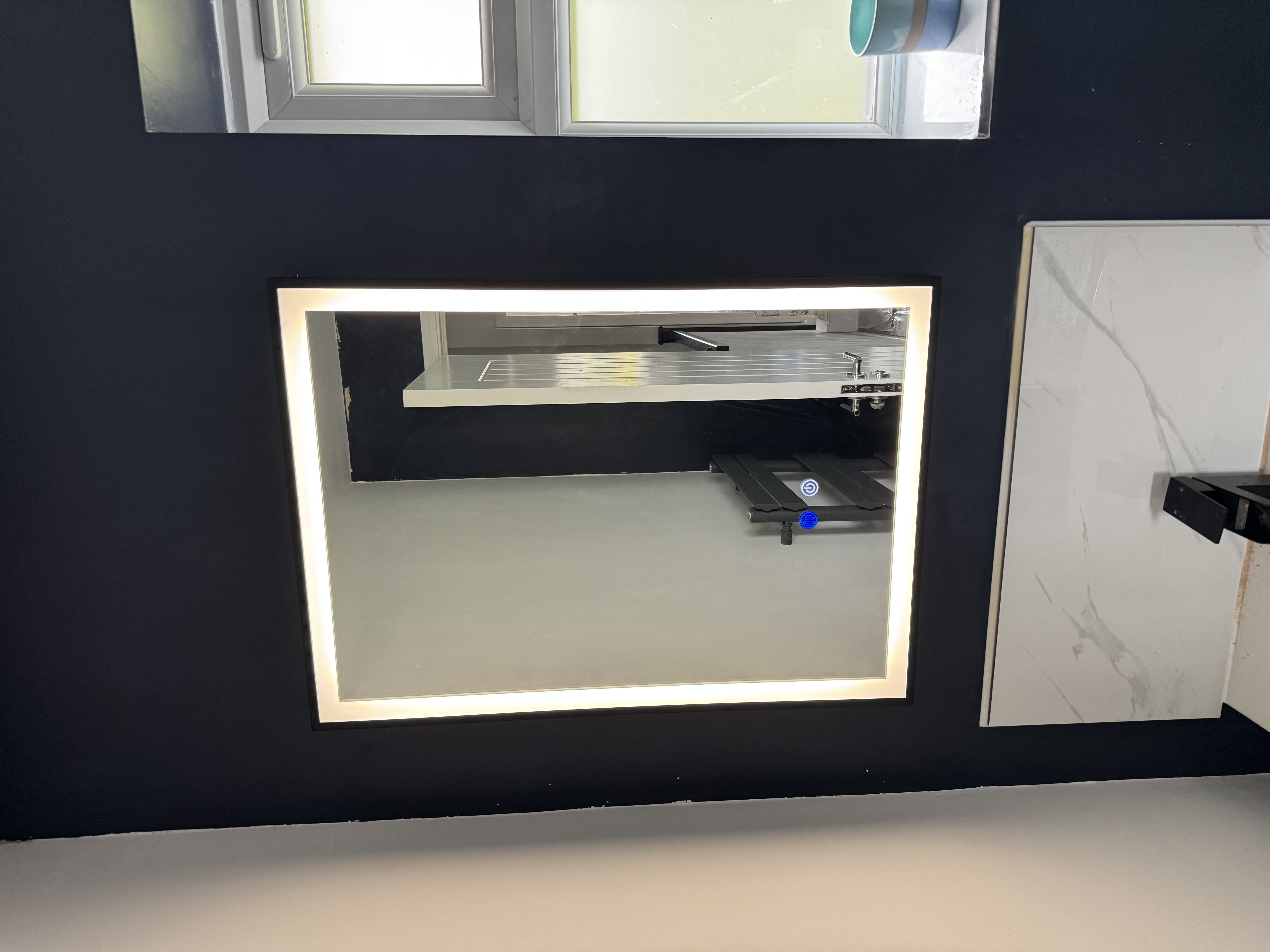 LED bathroom mirror circular